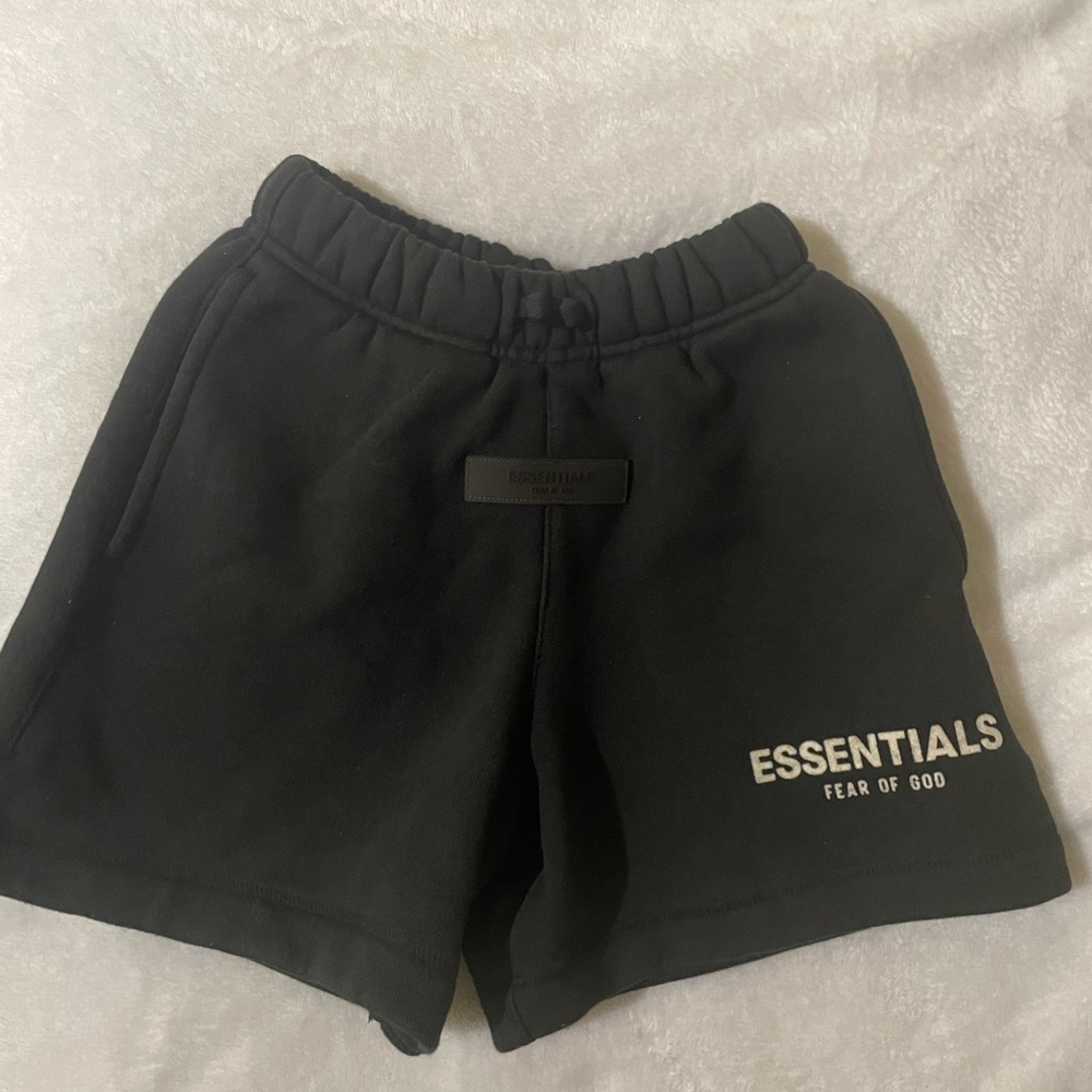 Unisex essential kid shorts 6/7
